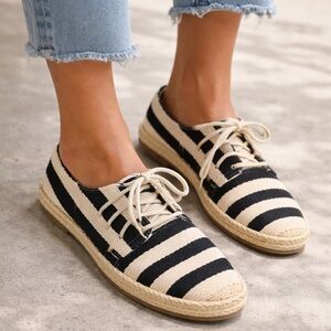 Lucky Brand Striped Espadrille Lace Up Flats Black Cream Nautical 🖤🤍